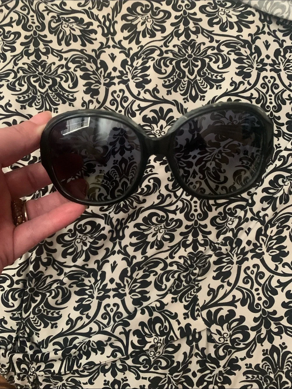 Michael Kors Oversized Black Round Women's Sunglasses